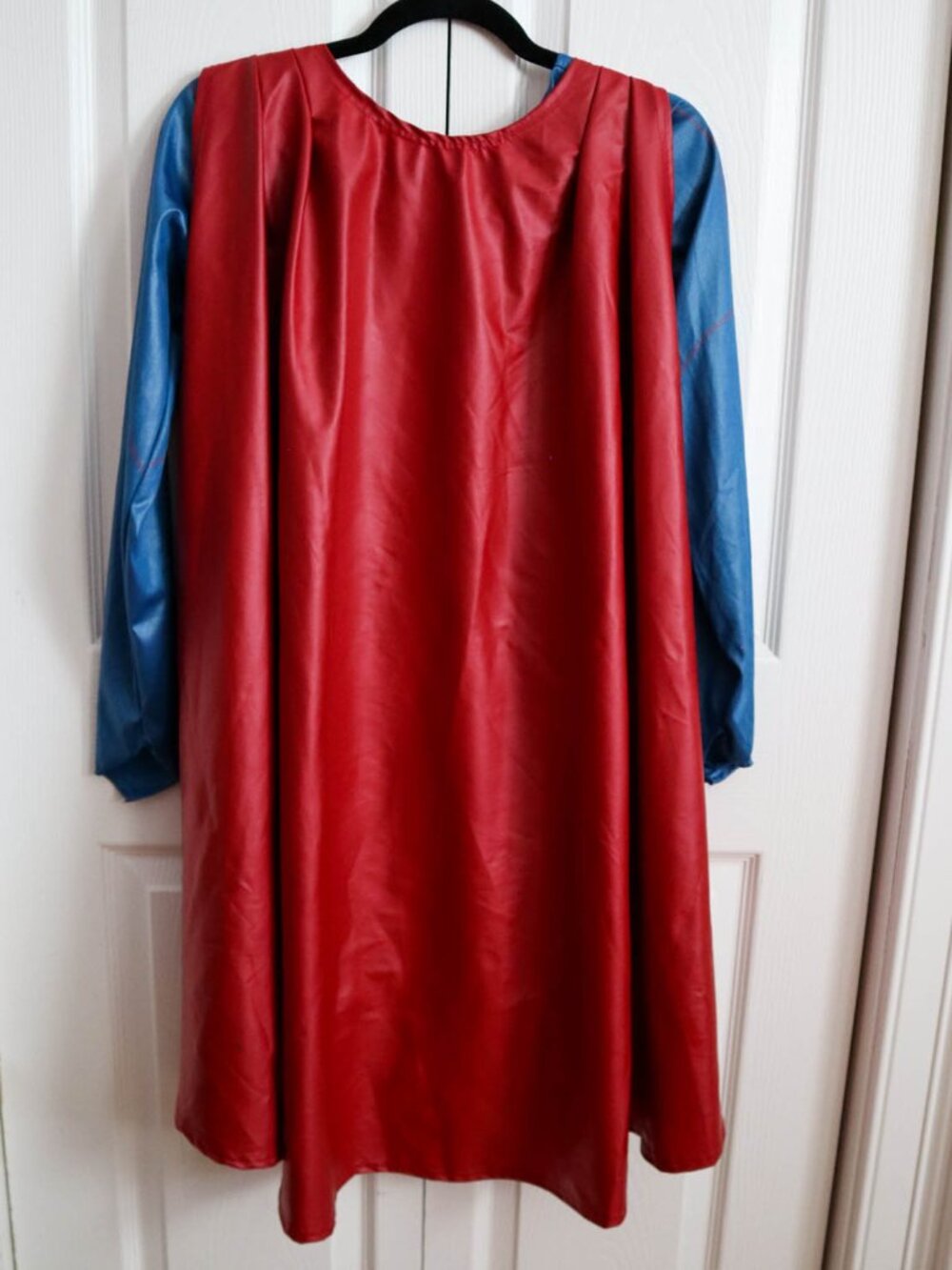 Rubies II DC Comics Supergirl Costume Dress & Cape Adult Women's Sz S Cosplay - Picture 4 of 7